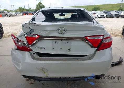 2015 Toyota Camry Se z USA, uszkodzony, nr VIN 4T1BF1FK6FU048511